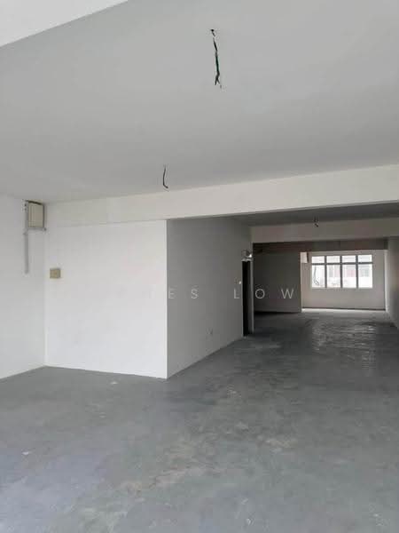 Shop / Office untuk Disewa di Taman Ungku Tun Aminah (Skudai) - Agnes Low - Interior - PropertyGuru.com.my