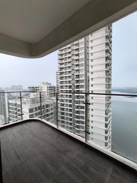 Kondominium untuk Dijual di Bay Laurel @ Country Garden Danga Bay - Wyatt Chan Shoou Tyn - PropertyGuru.com.my