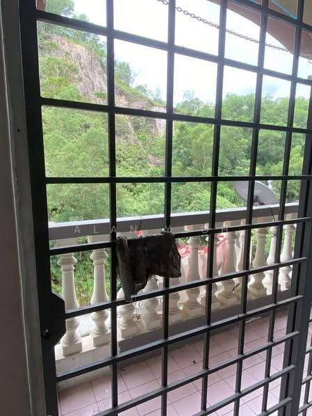 Pangsapuri untuk Dijual di Desa Dua Aman Puri - Alan Yeoh - Balcony - PropertyGuru.com.my