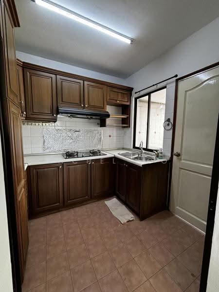 Apartment for Sale at Winner Court B - Rachel Loo - Kitchen - PropertyGuru.com.my