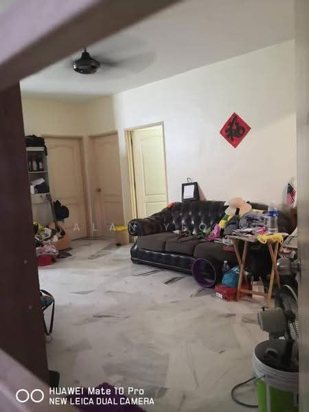 Pangsapuri untuk Dijual di Desa Dua Aman Puri - Alan Yeoh - Living Room - PropertyGuru.com.my