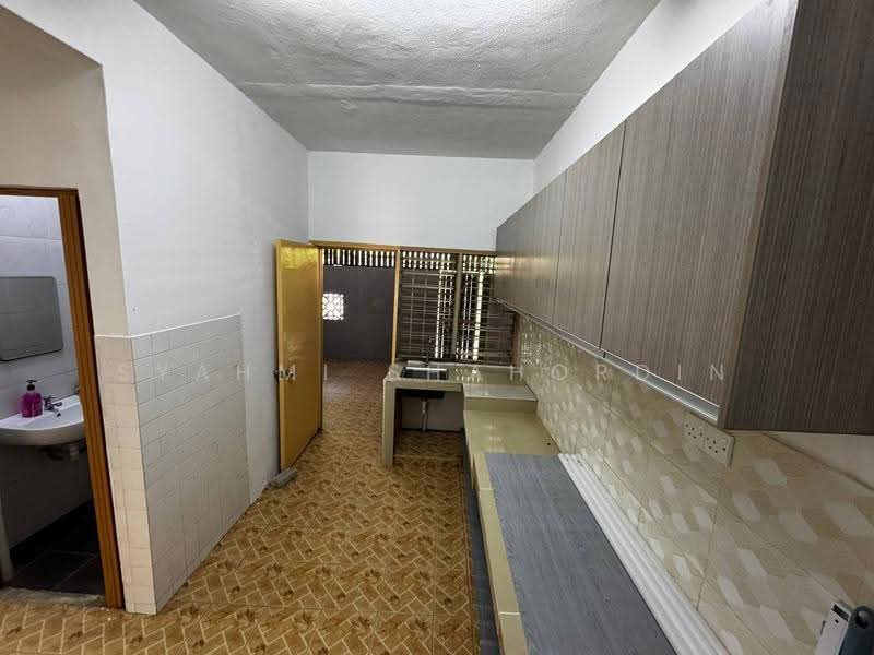 2-storey Terraced House for Sale in Pandan Jaya (Ampang) - Syahmi Shahordin - Kitchen - PropertyGuru.com.my