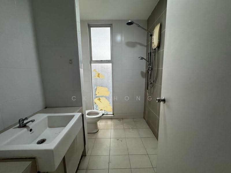 Townhouse for Rent in Puchong (Selangor) - CK Chong - Bathroom - PropertyGuru.com.my