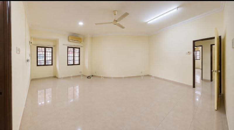 Terraced House for Rent in Bukit Rahman Putra (Sungai Buloh) - Jeffrey Yap - Living Room - PropertyGuru.com.my