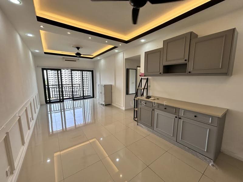 Kediaman Servis untuk Disewa di Suria Residence - Adib Yusuf - Living Room - PropertyGuru.com.my