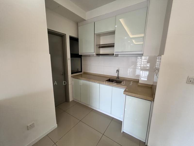 Kediaman Servis untuk Disewa di Suria Residence - Adib Yusuf - Kitchen - PropertyGuru.com.my