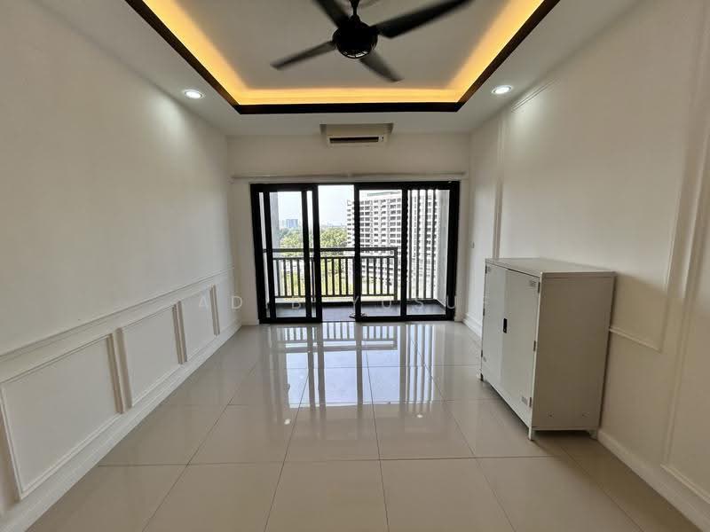Kediaman Servis untuk Disewa di Suria Residence - Adib Yusuf - Balcony - PropertyGuru.com.my