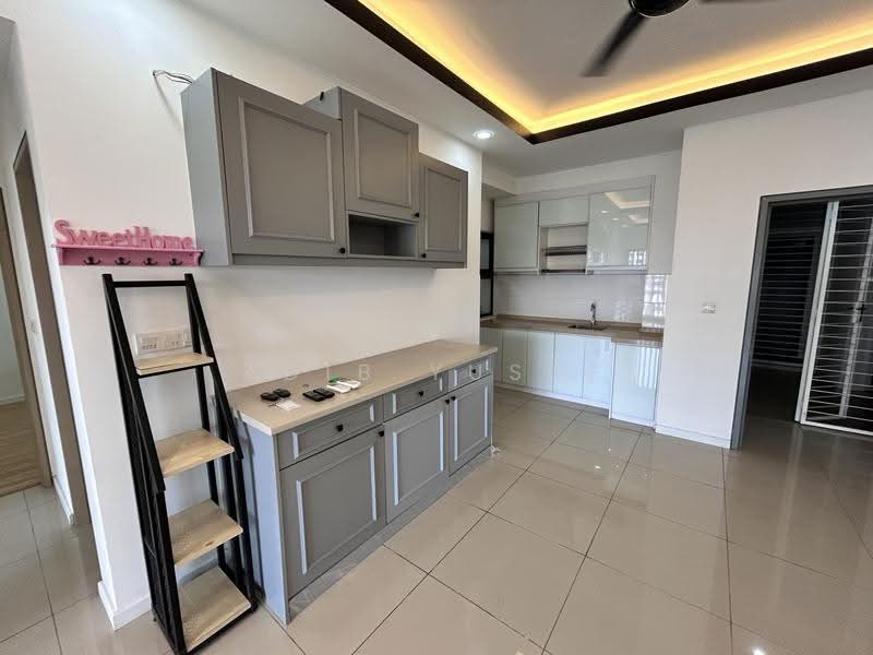 Kediaman Servis untuk Disewa di Suria Residence - Adib Yusuf - Kitchen - PropertyGuru.com.my