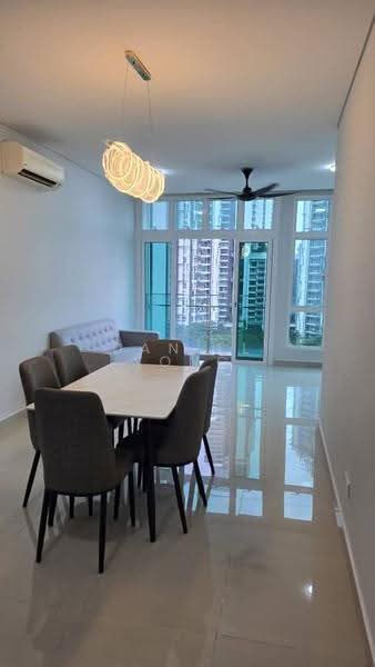 Kondominium untuk Dijual di One Medini - Daniel Yong - Living Room - PropertyGuru.com.my