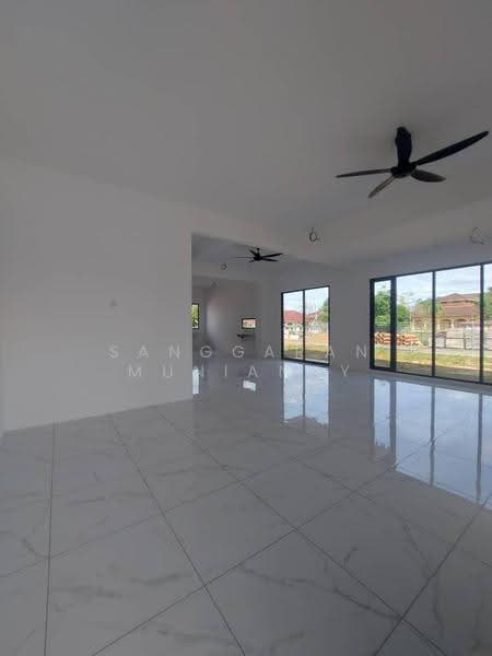 2-storey Terraced House for Sale in Rumah Teres Dua Tingkat di Kubang Pasu (Kubang Pasu) - Sanggaran Muniandy - Living Room - PropertyGuru.com.my