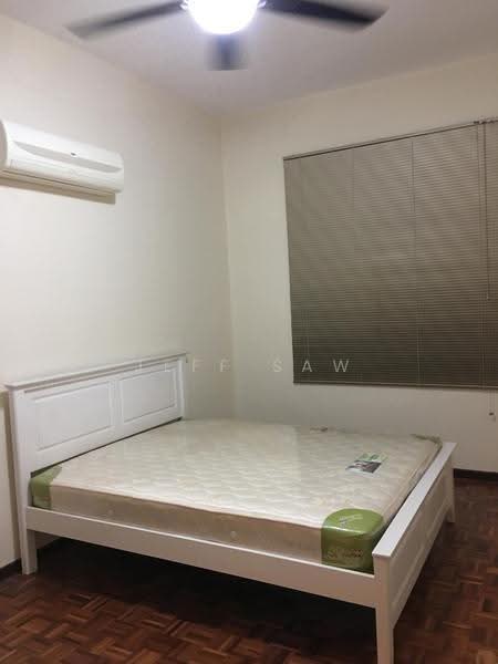 Condominium for Sale at Grand View - Jeff Saw - Bedroom - PropertyGuru.com.my