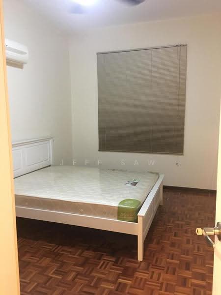 Condominium for Sale at Grand View - Jeff Saw - Bedroom - PropertyGuru.com.my