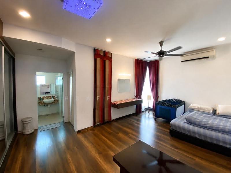 Bungalow House untuk Dijual di Kota Emerald (Rawang) - Ashraff Daniel - Bedroom - PropertyGuru.com.my