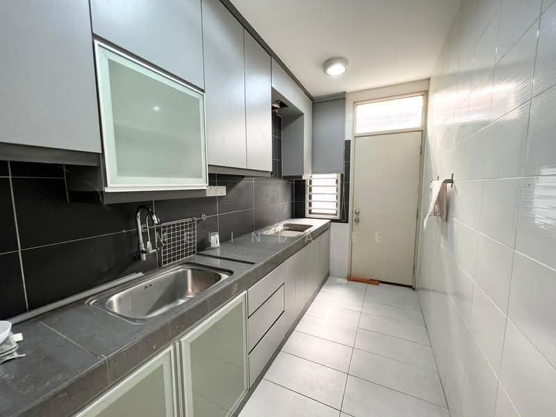 Cluster House for Sale in Taman Adda Heights (Tebrau) - Melinda Ee - Kitchen - PropertyGuru.com.my