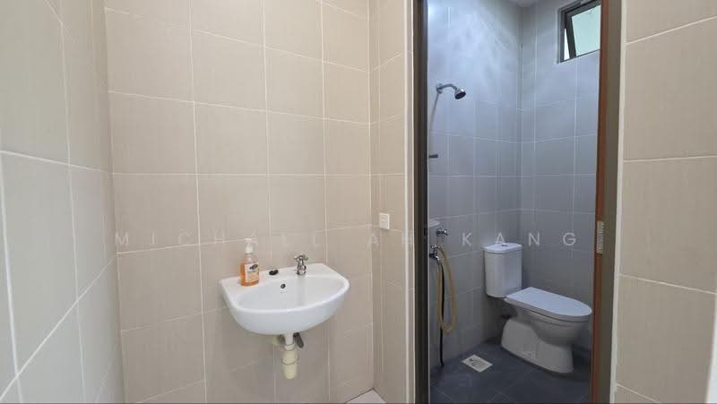 Rumah Kluster untuk Dijual di Taman Sutera Utama (Skudai) - Michael Ah Kang - Bathroom - PropertyGuru.com.my
