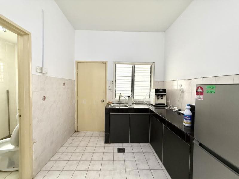 2-storey Terraced House for Sale in Setia Alam (Selangor) - GABRIEL GOH - Kitchen - PropertyGuru.com.my