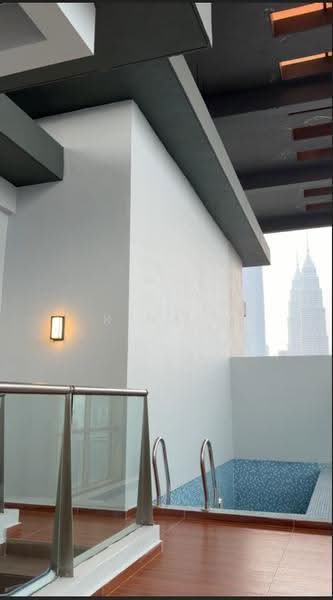 Kediaman Servis untuk Dijual di myHabitat - Rina . - Pool - PropertyGuru.com.my