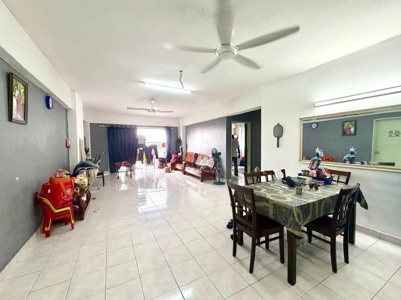 Condominium for Sale at Casa Villa Condominium - Muz Hafiz - Living Room - PropertyGuru.com.my