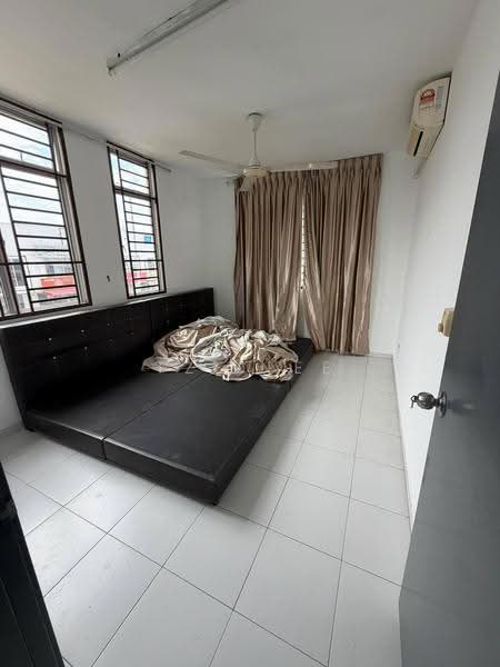 2-storey Terraced House for Sale in Bukit Indah (Iskandar Puteri (Nusajaya)) - Tze Lee - Bedroom - PropertyGuru.com.my