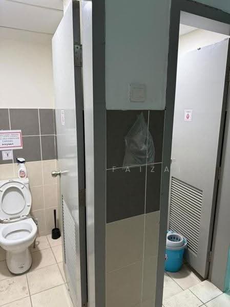 Shop for Rent in Bandar Baru Bangi (Selangor) - Mohd Faizal - Bathroom - PropertyGuru.com.my