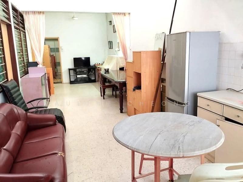Rumah Teres 1-Tingkat untuk Disewa di Farlim (Ayer Itam) - Pauline Cheong - Living Room - PropertyGuru.com.my