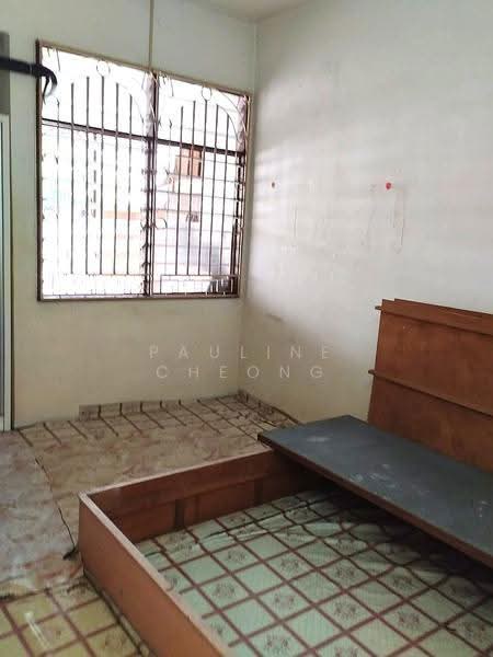 Rumah Teres 1-Tingkat untuk Disewa di Farlim (Ayer Itam) - Pauline Cheong - Bedroom - PropertyGuru.com.my