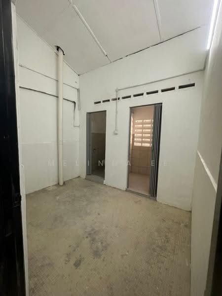 Kedai untuk Dijual di Johor Bahru (Johor) - Melinda Ee - Interior - PropertyGuru.com.my