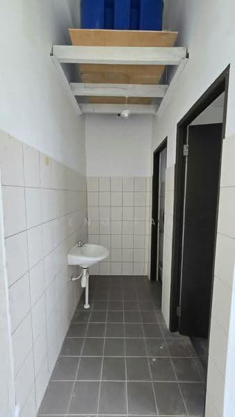 Shop for Rent in Kuching (Sarawak) - Jeno Tan - Interior - PropertyGuru.com.my