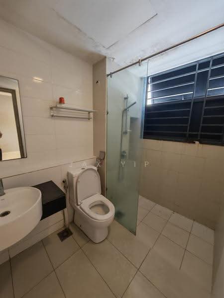 Kediaman Servis untuk Disewa di Residences @ 1 Tebrau - Jax Yip - Bathroom - PropertyGuru.com.my