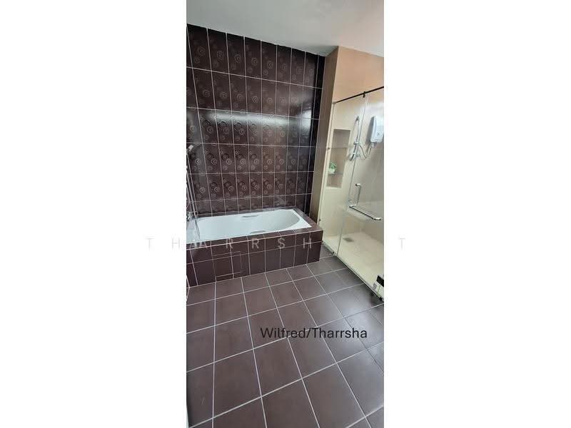 Semi-Detached House for Sale in Taman Saujana Suria (Kajang) - Tharrsha. T - Bathroom - PropertyGuru.com.my