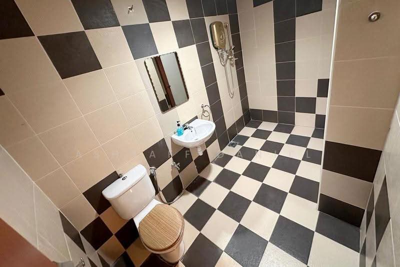 Kondominium untuk Dijual di Kemensah Villa Condominium - Ashraff Daniel - Bathroom - PropertyGuru.com.my