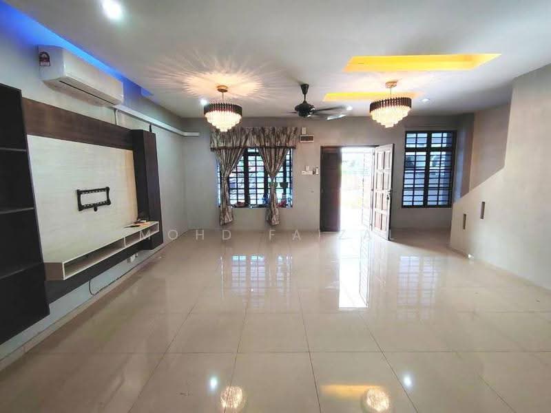 Rumah Teres 2-Tingkat untuk Dijual di Mantin (Negeri Sembilan) - Mohd Faizal - Living Room - PropertyGuru.com.my