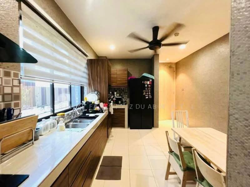 Semi-Detached House for Sale in Denai Alam (Shah Alam) - Ashraff Daniel - Kitchen - PropertyGuru.com.my