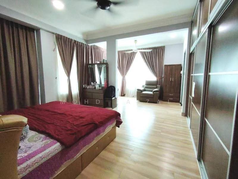 Rumah Teres 3-Tingkat untuk Dijual di Kajang (Selangor) - Mohd Faizal - Bedroom - PropertyGuru.com.my