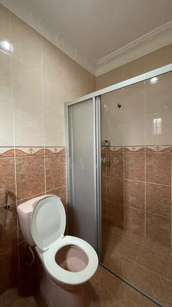 Rumah Teres untuk Disewa di Bandar Botanic (Klang) - Feeling Teo - Bathroom - PropertyGuru.com.my