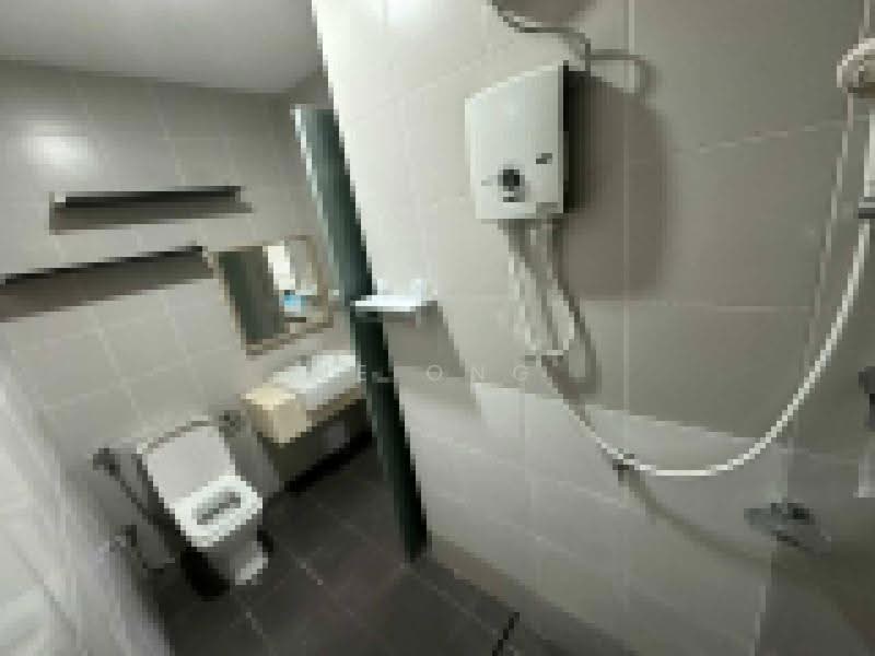 Kediaman Servis untuk Dijual di Meridin Suites @ The Meridin - JE ONG - Bathroom - PropertyGuru.com.my