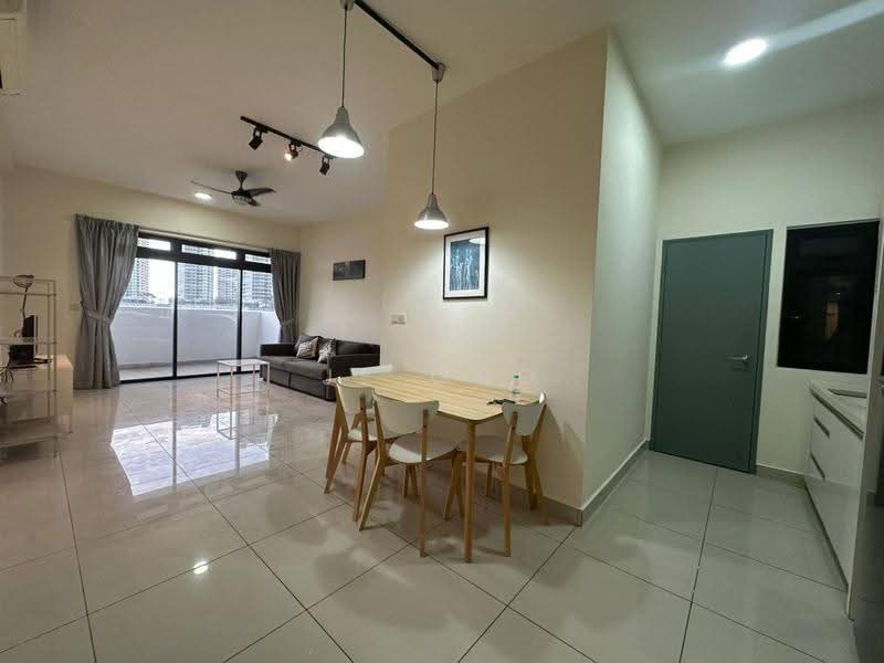 Kediaman Servis untuk Dijual di Meridin Suites @ The Meridin - JE ONG - Living Room - PropertyGuru.com.my