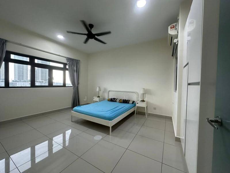 Kediaman Servis untuk Dijual di Meridin Suites @ The Meridin - JE ONG - Bedroom - PropertyGuru.com.my