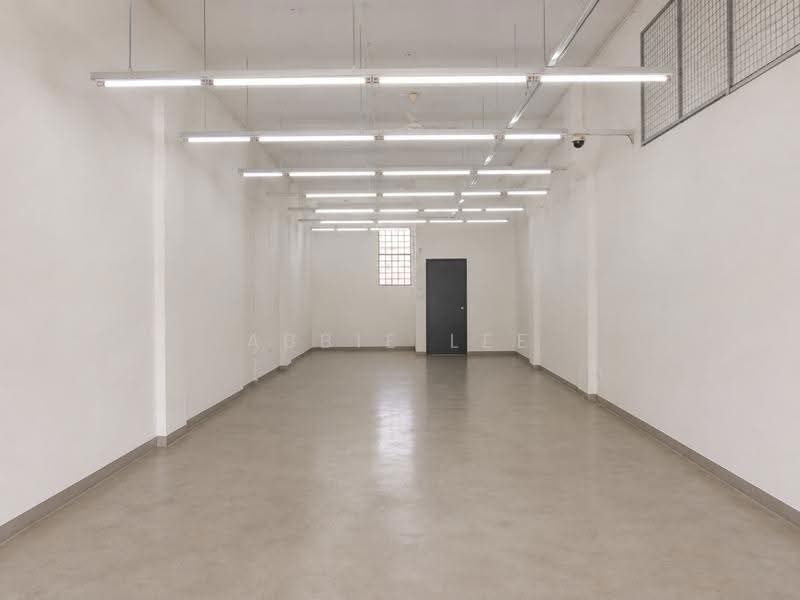 Shop for Rent in Taman Tasik Damai (Sungai Besi) - Abbie Lee - Interior - PropertyGuru.com.my