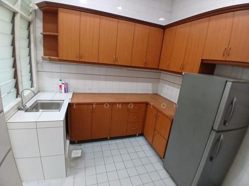 Rumah Teres 1.5-Tingkat untuk Dijual di Taman Molek (Johor Bahru) - Ee Fong Toh - Kitchen - PropertyGuru.com.my