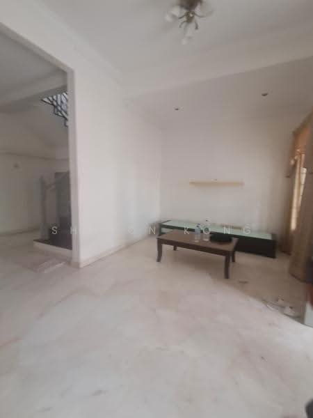 Rumah Teres 2-Tingkat untuk Disewa di Usj 3d (Subang Jaya) - Sharon Kong - Living Room - PropertyGuru.com.my