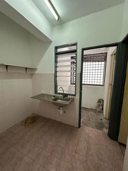 Flat for Sale at Impian Baiduri - Melody Leong - Kitchen - PropertyGuru.com.my