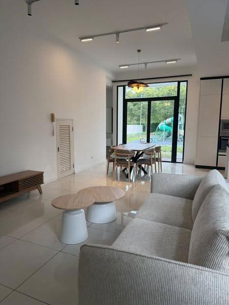 Rumah Teres untuk Disewa di Medini (Iskandar Puteri (Nusajaya)) - Andrew Teo - Living Room - PropertyGuru.com.my