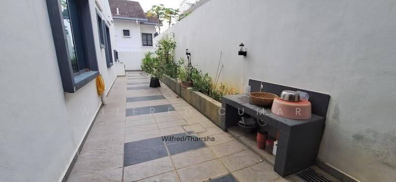 Semi-Detached House for Sale in Taman Saujana Suria (Kajang) - Wilfred Cumar - Exterior - PropertyGuru.com.my