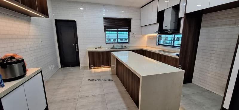 Semi-Detached House for Sale in Taman Saujana Suria (Kajang) - Wilfred Cumar - Kitchen - PropertyGuru.com.my