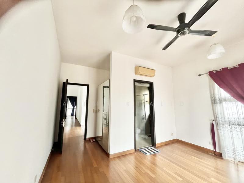 Rumah Berkembar untuk Dijual di Putrajaya Wilayah Persekutuan (Presint 8) - Zaleha Khalid - Corridor - PropertyGuru.com.my
