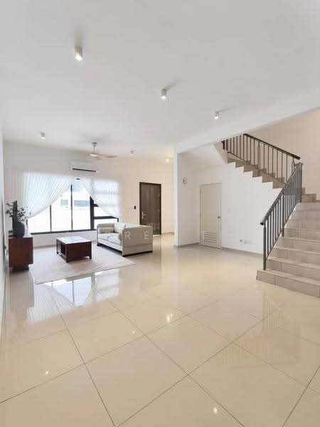 2-storey Terraced House for Rent in Taman Desa Tebrau (Tebrau) - Andrew Teo - Living Room - PropertyGuru.com.my