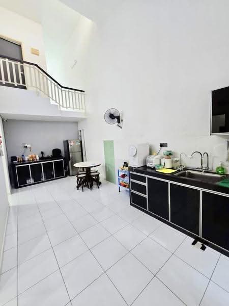 1.5-storey Terraced House for Sale in Bukit Indah (Iskandar Puteri (Nusajaya)) - Janice . - Kitchen - PropertyGuru.com.my