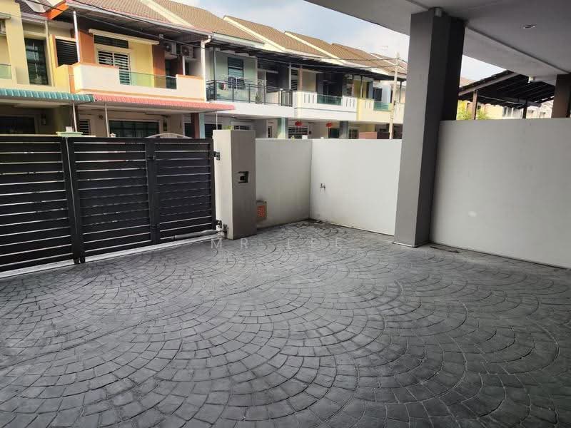 Rumah Teres 2-Tingkat untuk Dijual di Taman Lapangan Hartamas (Ipoh) - Mr Lee - Exterior - PropertyGuru.com.my