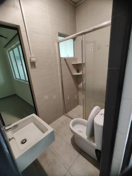 Rumah Teres 2-Tingkat untuk Dijual di Taman Lapangan Hartamas (Ipoh) - Mr Lee - Bathroom - PropertyGuru.com.my